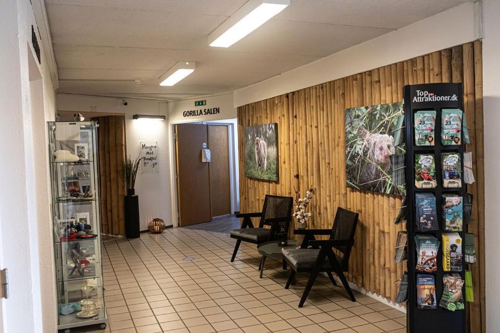 Givskud Zoo Hostel Exterior photo